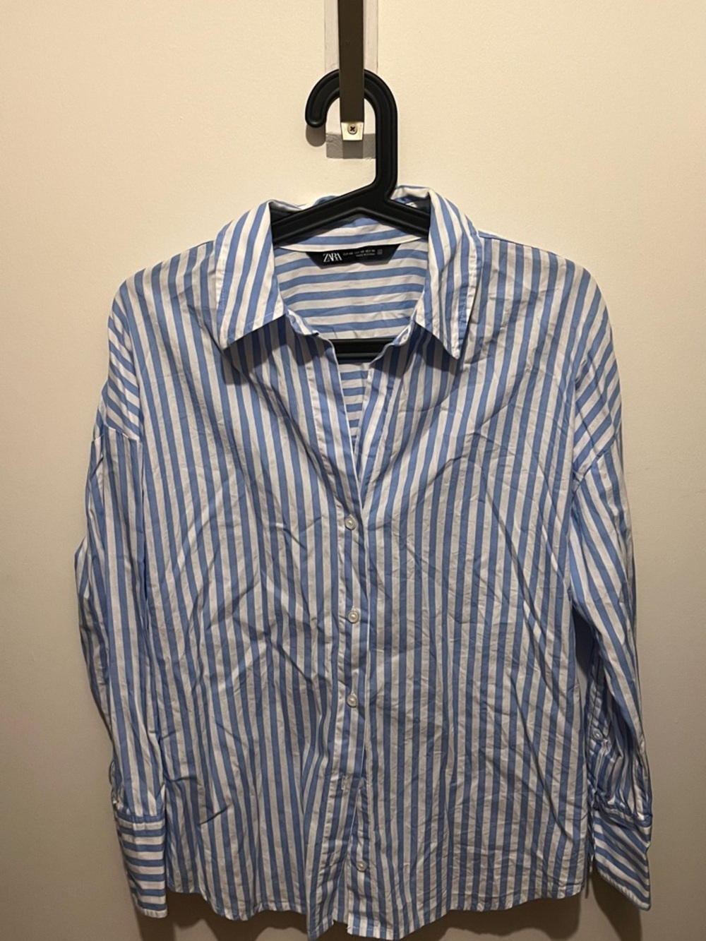 Zara Women’s Blue and White Striped Button-Down Shirt